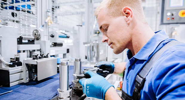 Assembly and Error Detection Methods for Rolling Bearings